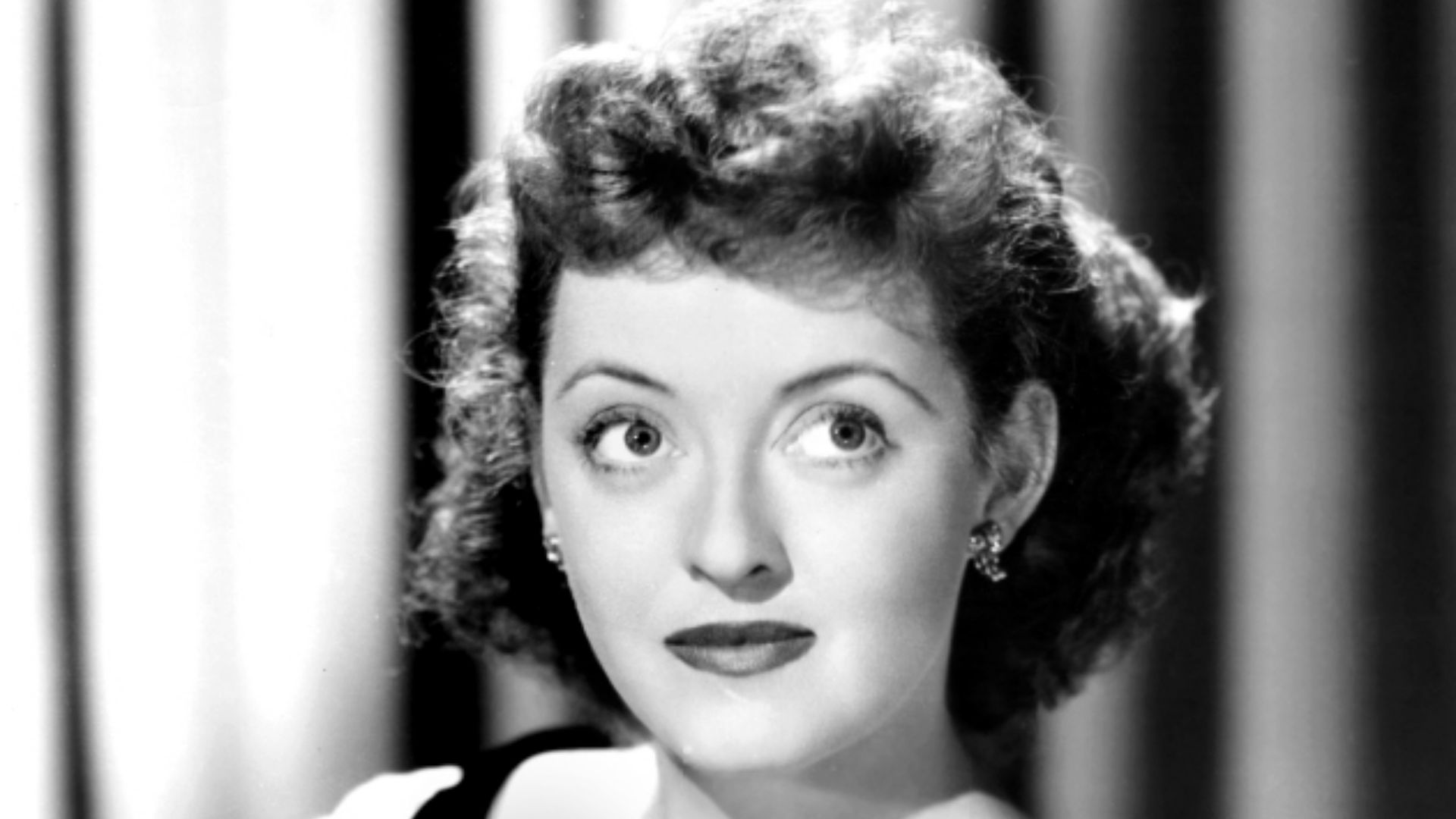 File:Bette Davis.jpg