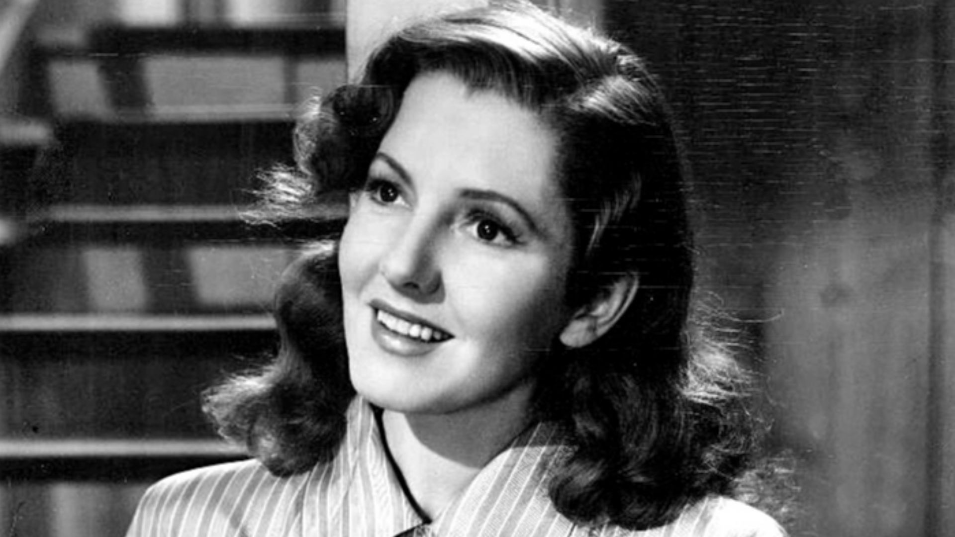 File:Jean Arthur - 1942.JPG
