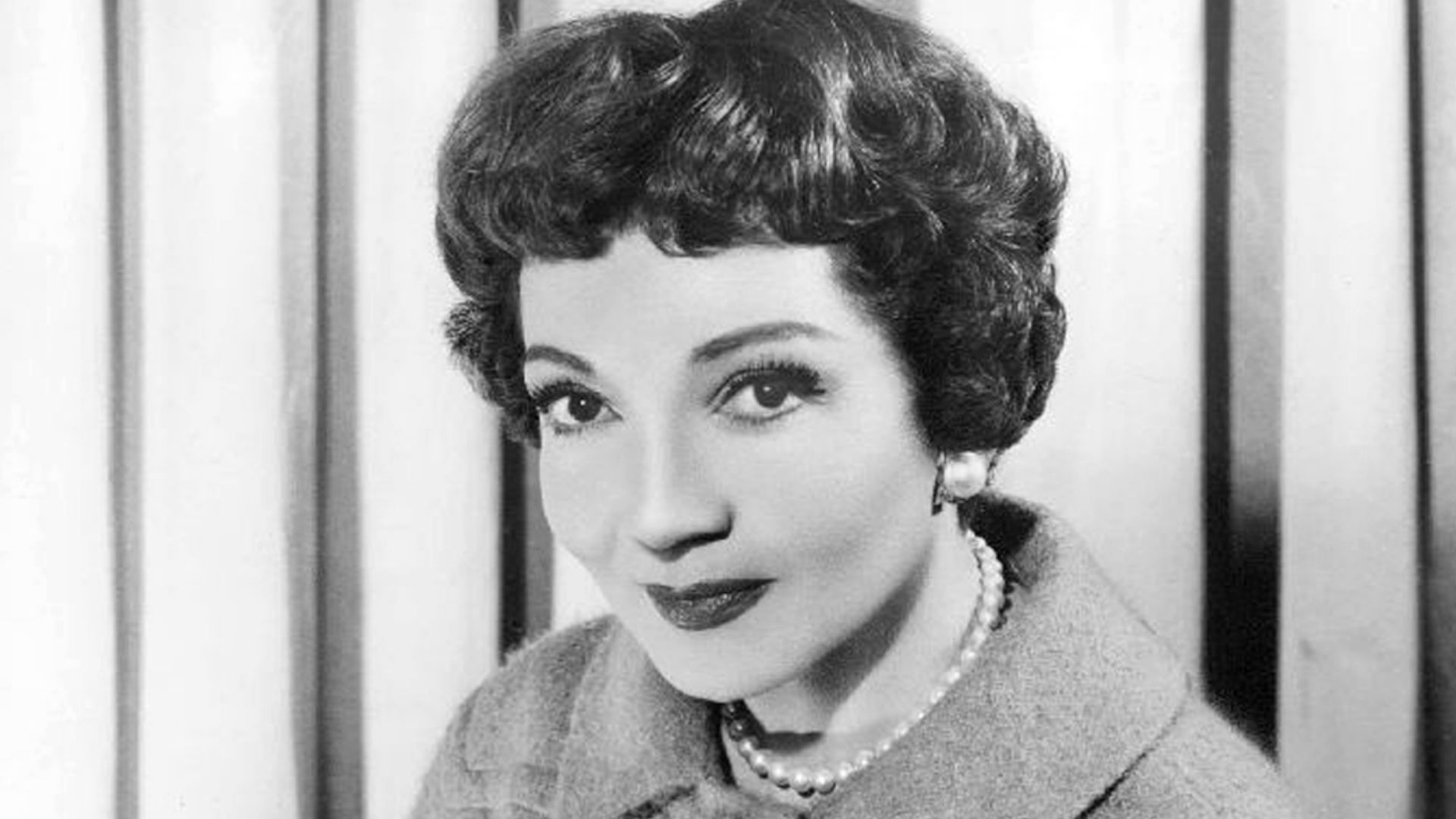 File:Claudette Colbert 1959.jpg