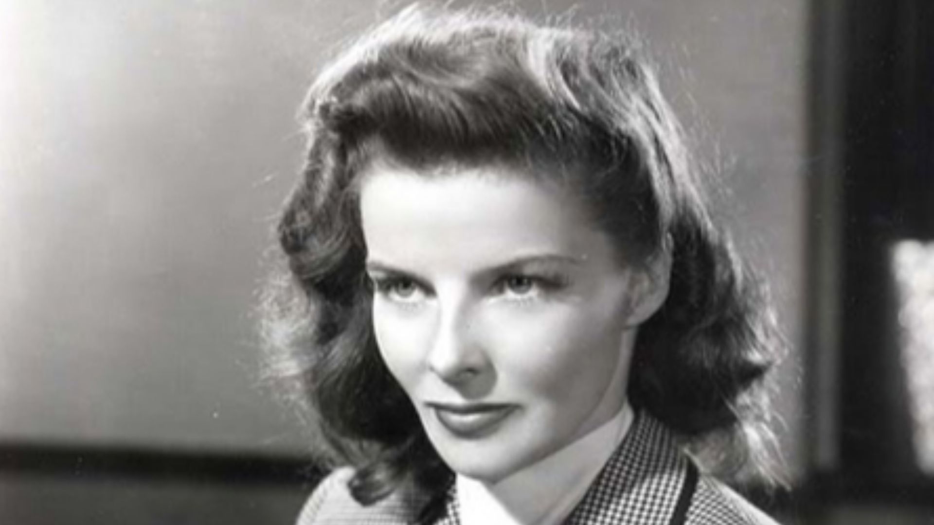 File:Katharine hepburn woman of the year.jpg