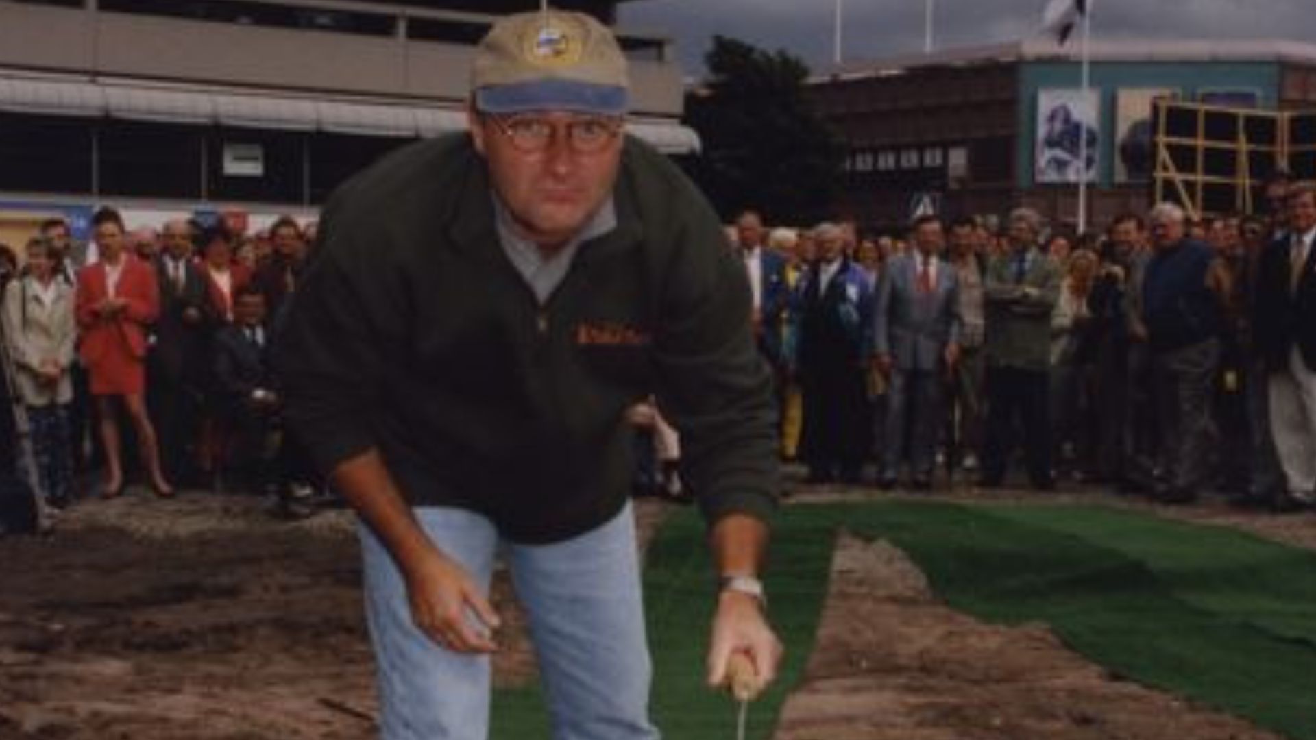 File:Phil Collins in Pori 1998.jpg