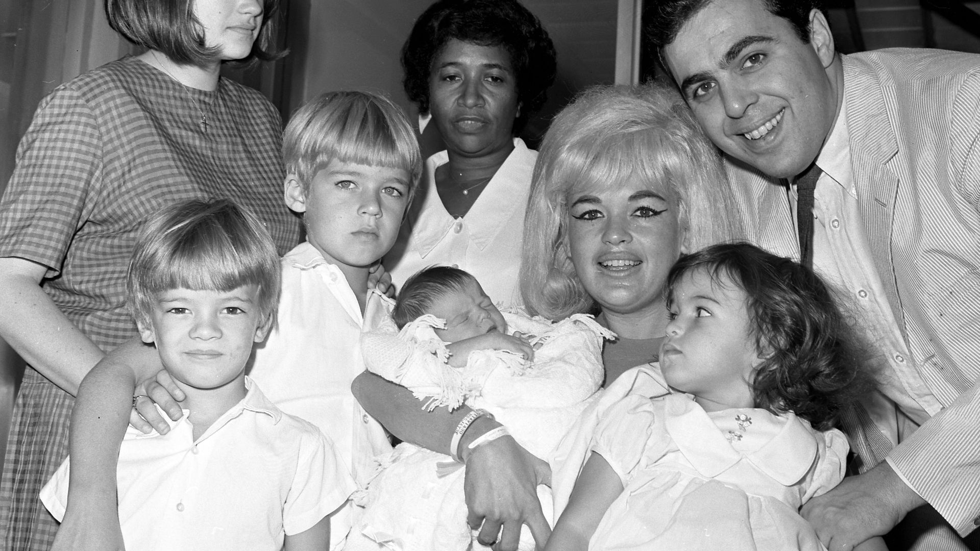 File:Jayne Mansfield with husband Matt and family leaving hospital with their newborn son.jpg