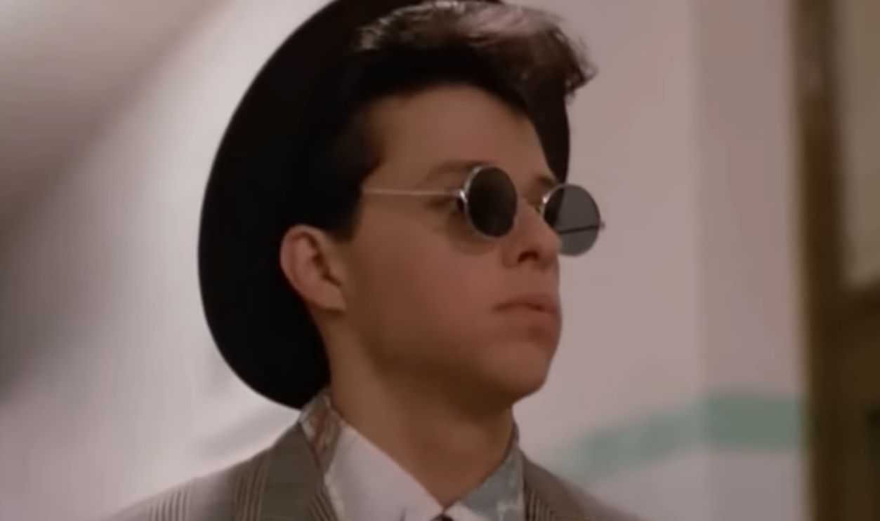Screenshot from Pretty In Pink (1996)