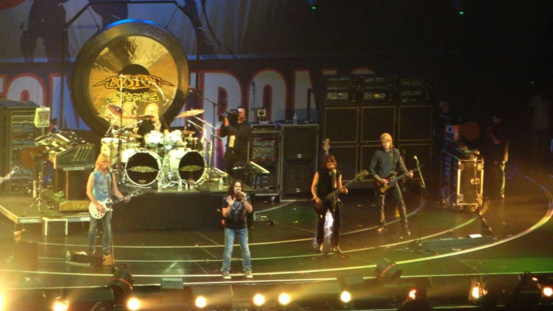 File:Boston Strong Concert-May 30, 2013 (8898681495).jpg