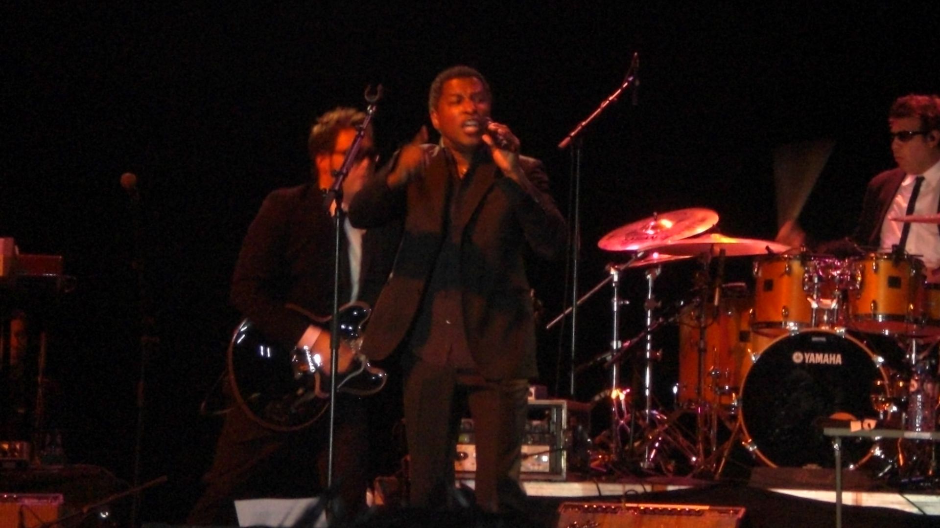 File:Kenny 'Babyface' Edmonds Live In Amsterdam.jpg