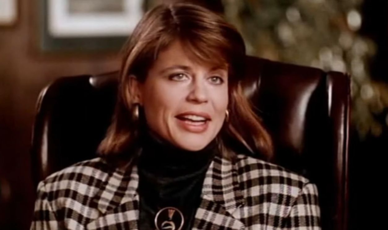 Screenshot from Beauty and the Beast (1987) 