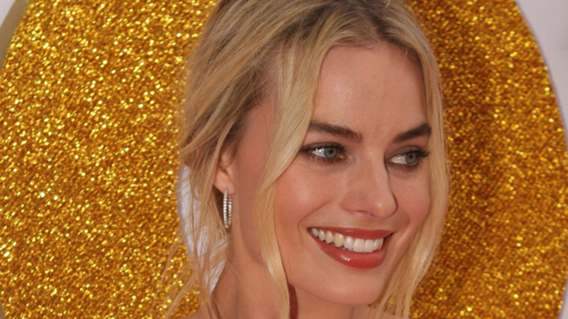 File:SYDNEY, AUSTRALIA - JANUARY 23 Margot Robbie arrives at the Australian Premiere of 'I, Tonya' on January 23, 2018 in Sydney, Australia (25980751148) (cropped).jpg