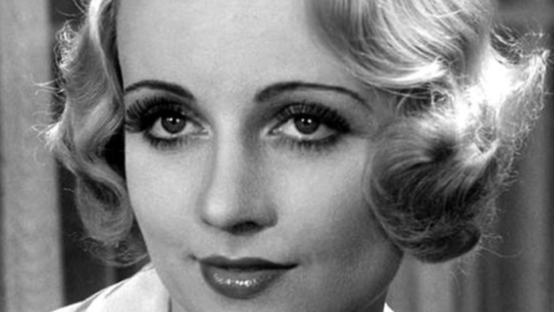 File:Carole Lombard still.jpg