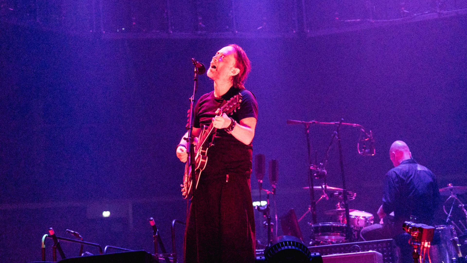 File:2025 Radiohead live concert at Uber Arena, Berlin 45.jpg