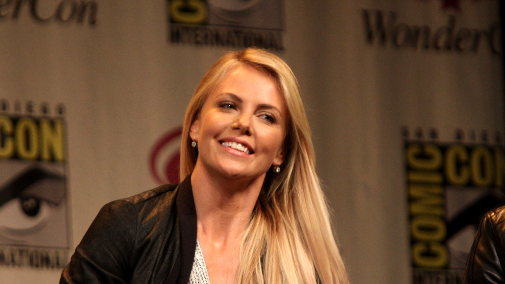 File:Charlize Theron (6852646436).jpg