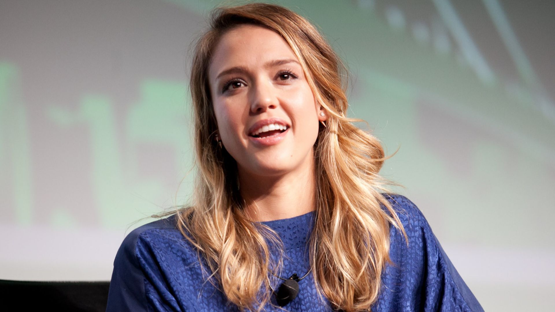 File:Jessica Alba (7981283971).jpg