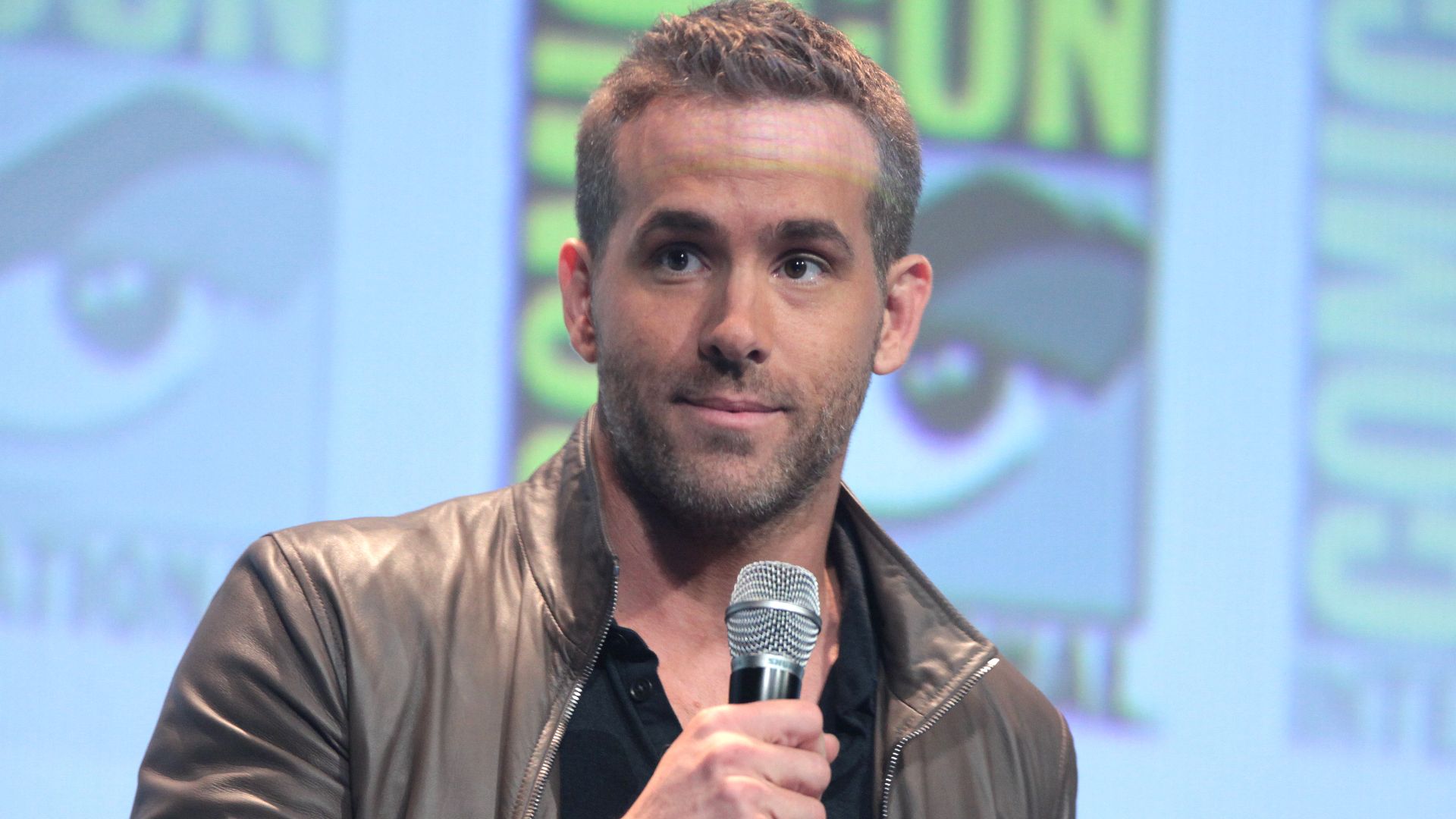 File:Ryan Reynolds (19569352488).jpg