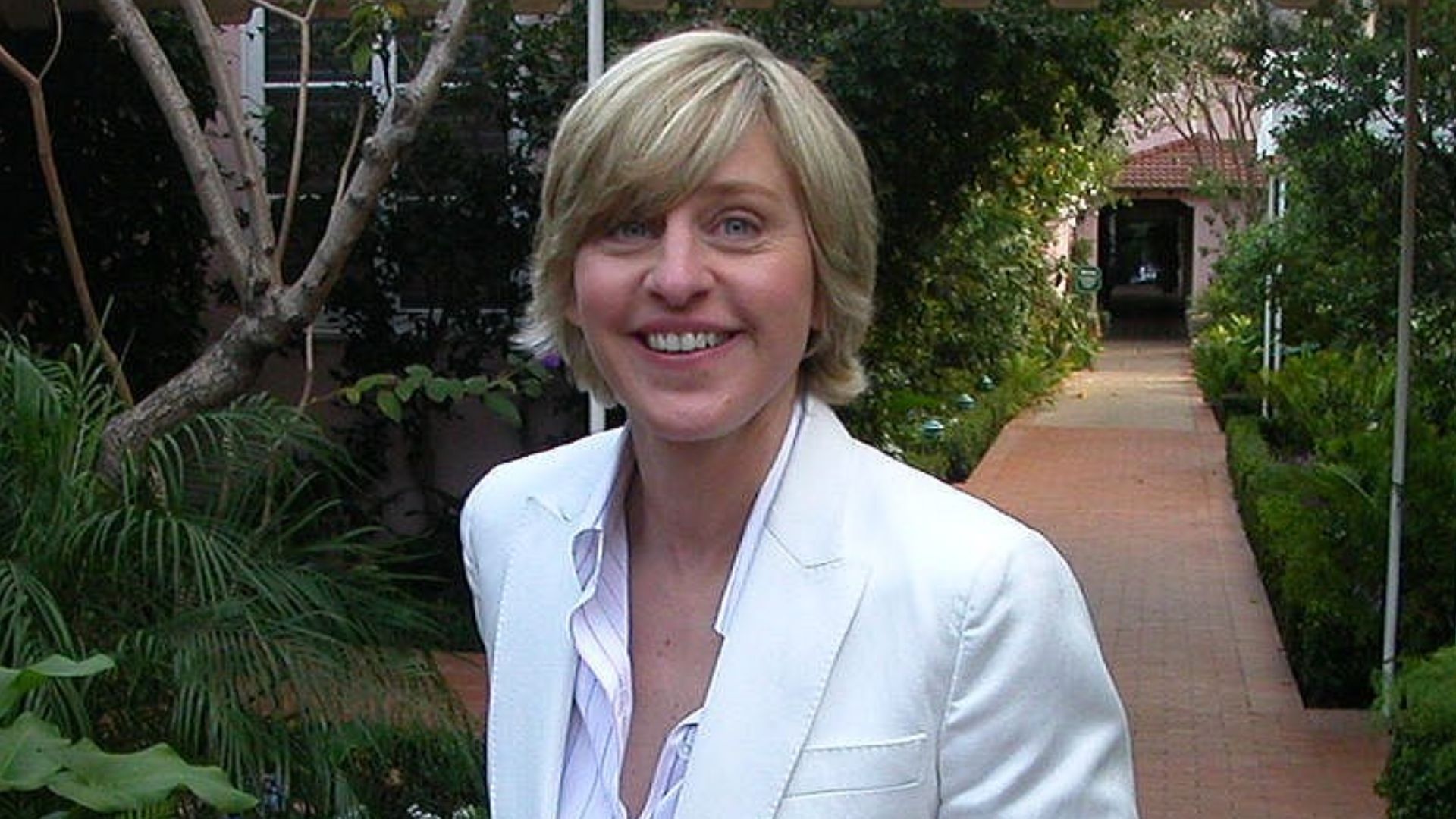 File:Ellen DeGeneres.jpg