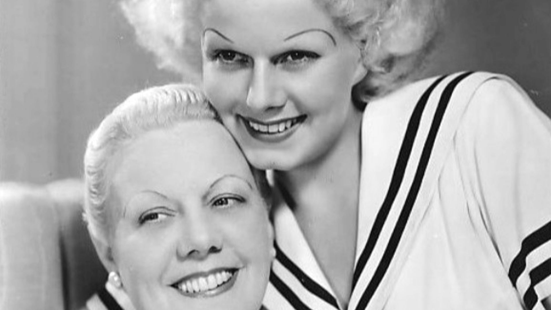 File:Jean Harlow and mother 1934.jpg