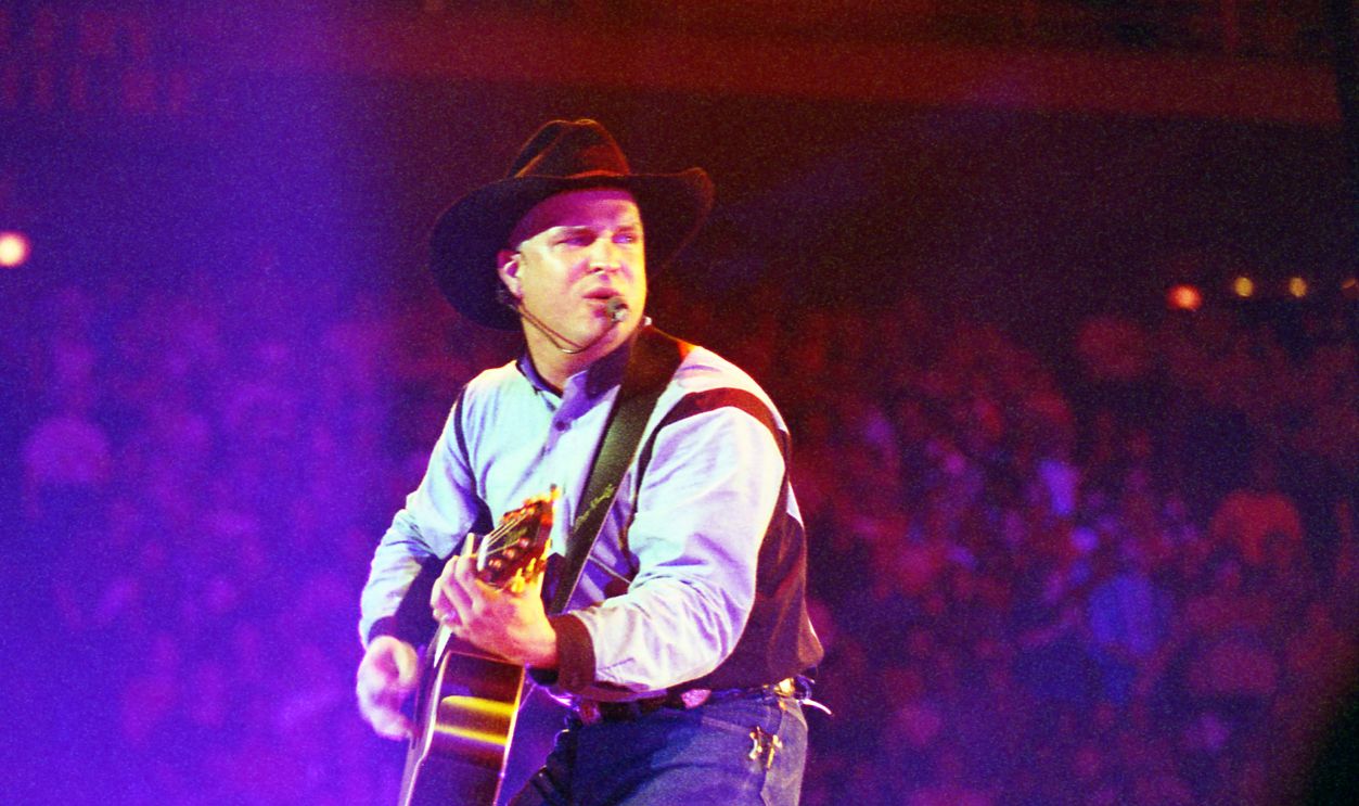  singer Garth Brooks performs Tuesday night in his first of five sold-out concerts at the Compaq Center. 