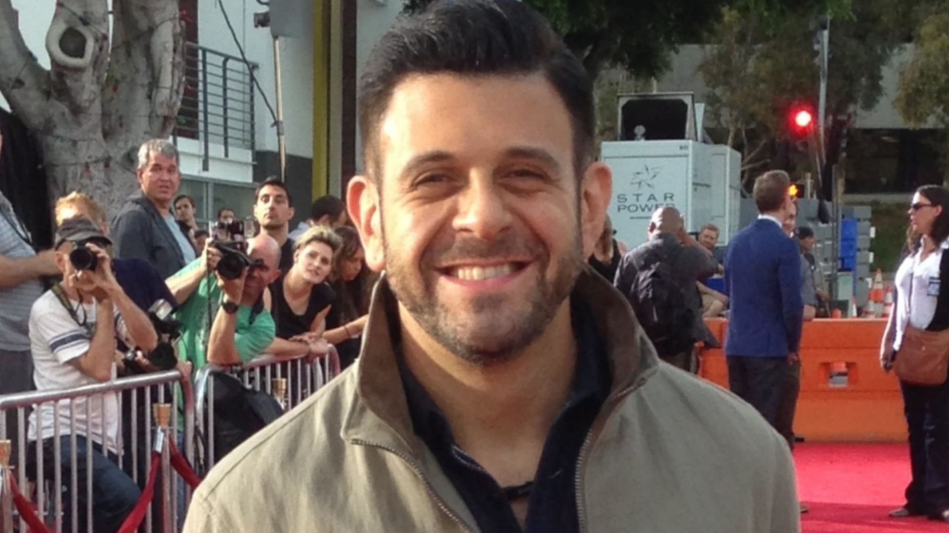 File:Adam Richman (cropped).jpeg