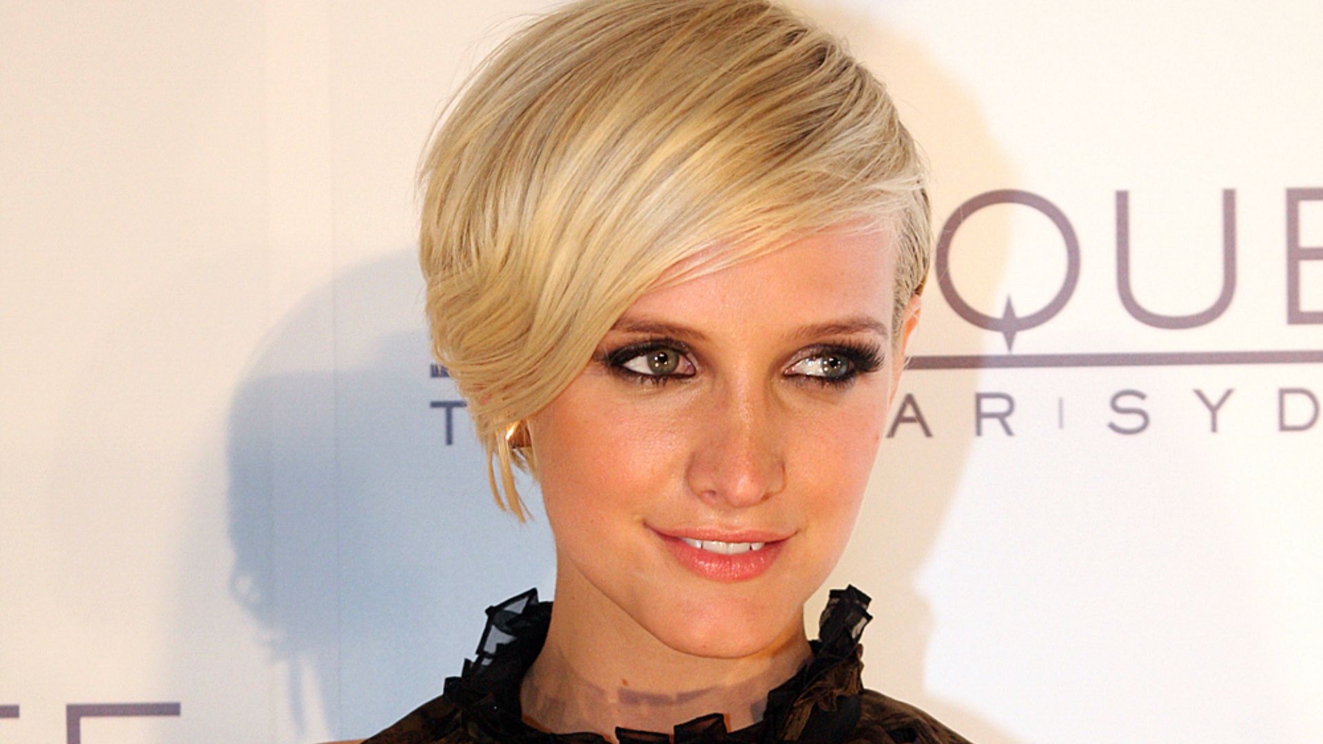File:Ashlee Simpson 2012.jpg