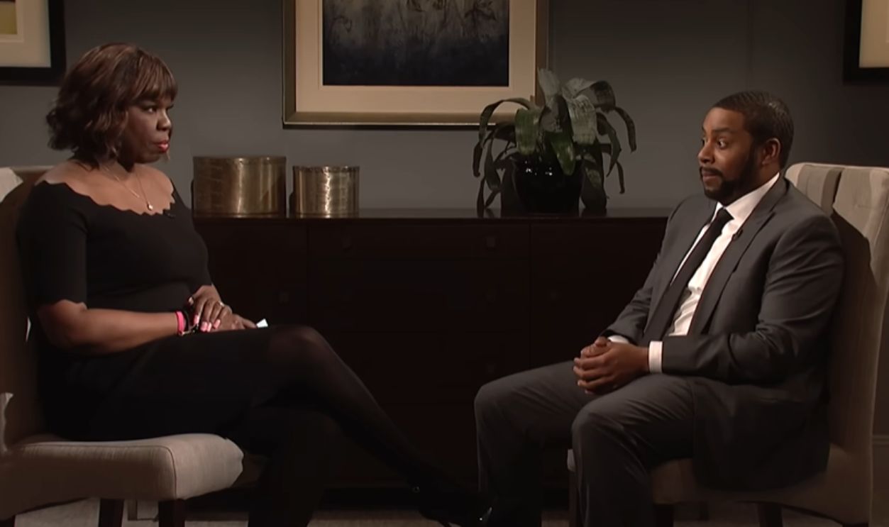 Screenshot from The Gayle King Interview with R. Kelly (2019)