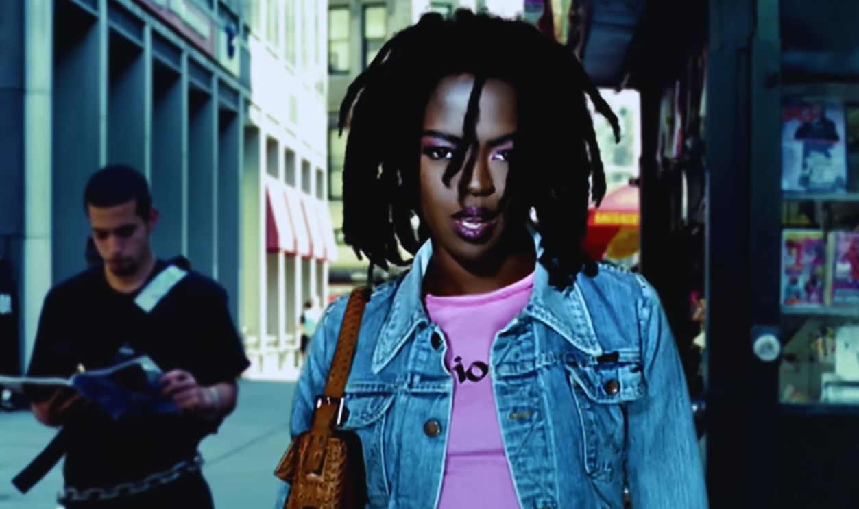 Screenshot from Lauryn Hill – Everything Is Everything (1999)