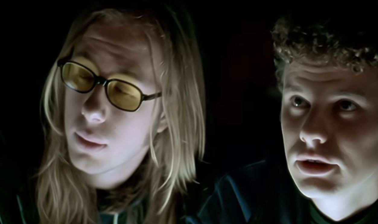  Screenshot from The Chemical Brothers – Block Rockin’ Beats, Virgin Records (1997)