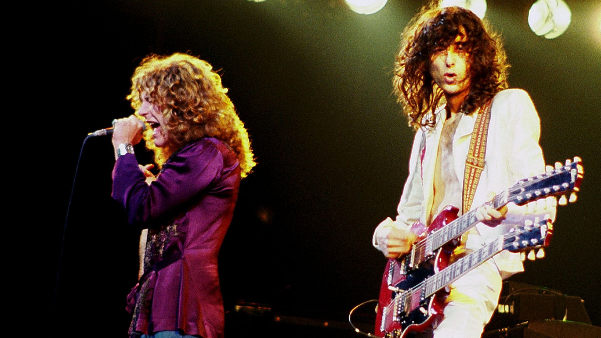 File:Jimmy Page with Robert Plant 2 - Led Zeppelin - 1977.jpg