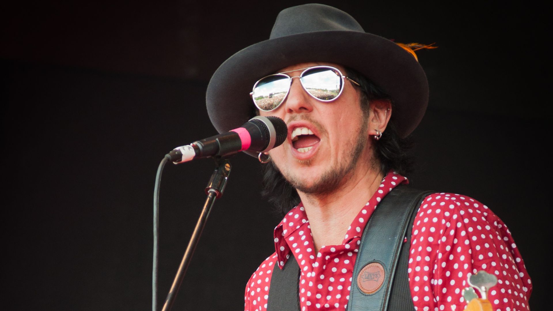 File:Sami Yaffa - Ilosaarirock 2011.jpg