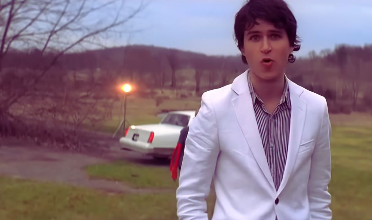 Screenshot from Oxford Comma (2008)