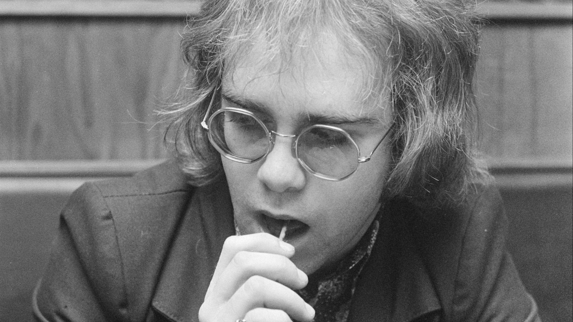File:Popzanger Elton John in Nederland Elton John , kop, Bestanddeelnr 924-2767.jpg