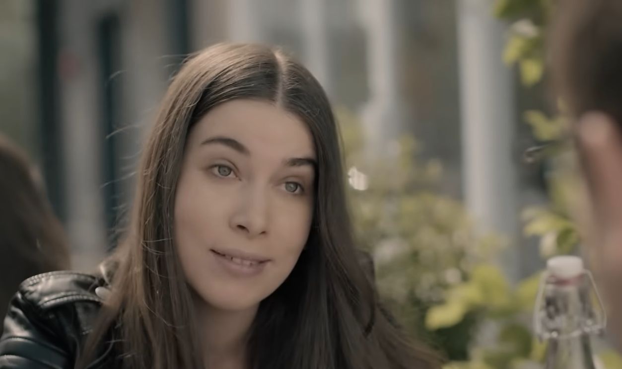 Screenshot from The Wire (2013)