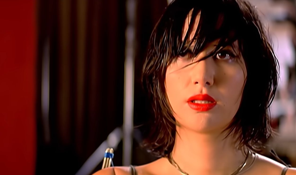 Screenshot from Maps (2003)