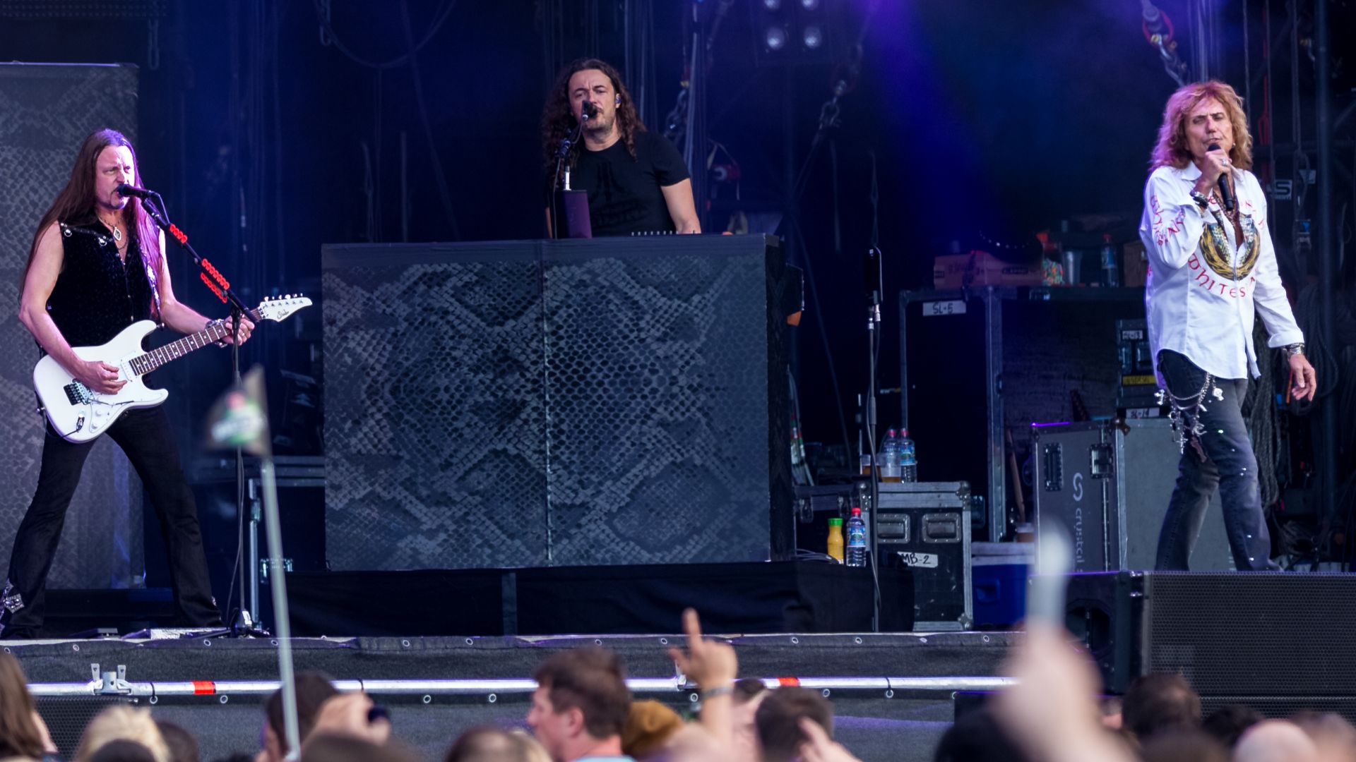 File:Whitesnake - Wacken Open Air 2016-AL1193.jpg