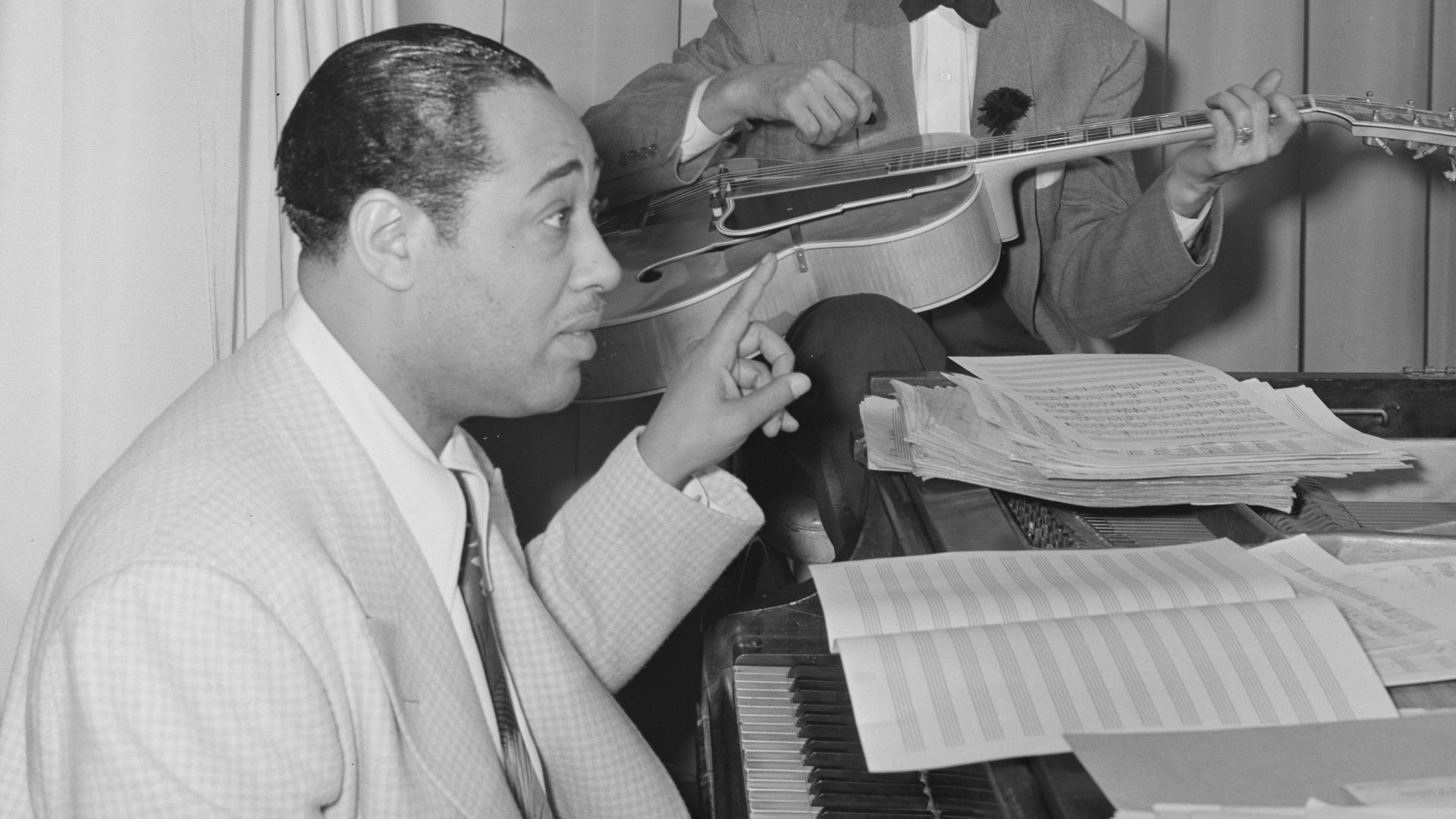 File:Duke Ellington - Hurricane Ballroom - Duke directing 1.jpg
