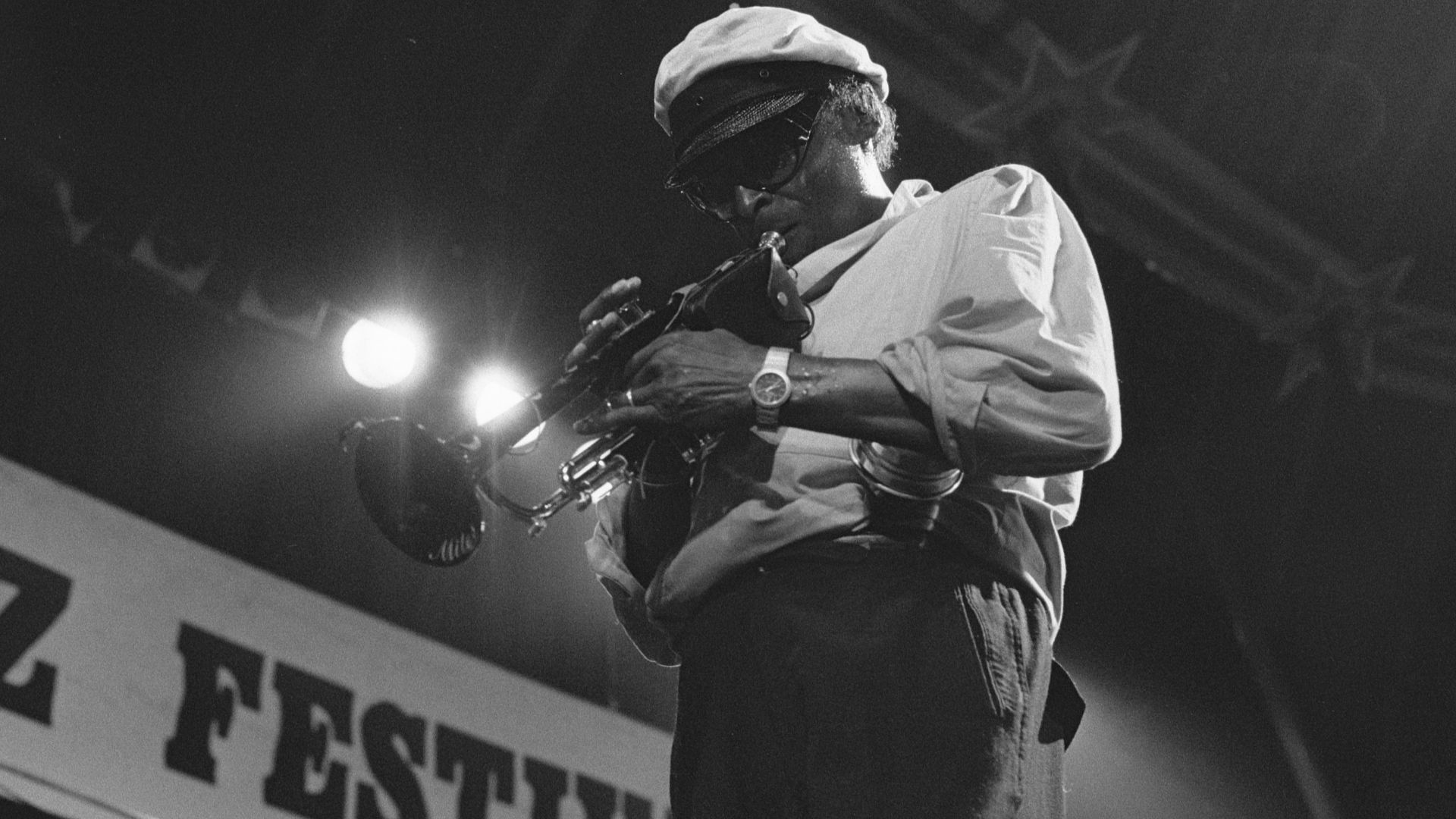 File:North Sea Jazzfestival in Den Haag Miles Davis, Bestanddeelnr 933-0328.jpg