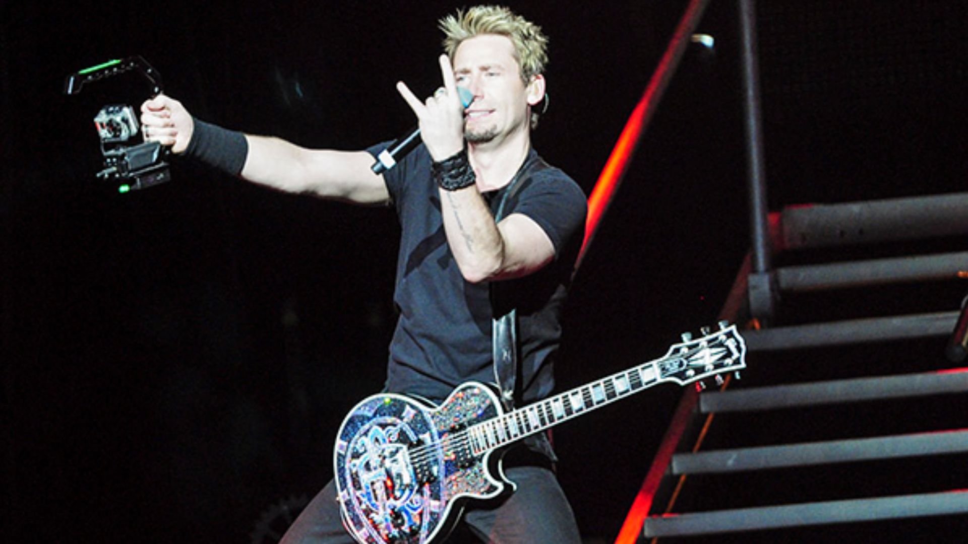 File:Nickelback @ Perth Arena (17 11 2012) (8261243276).jpg