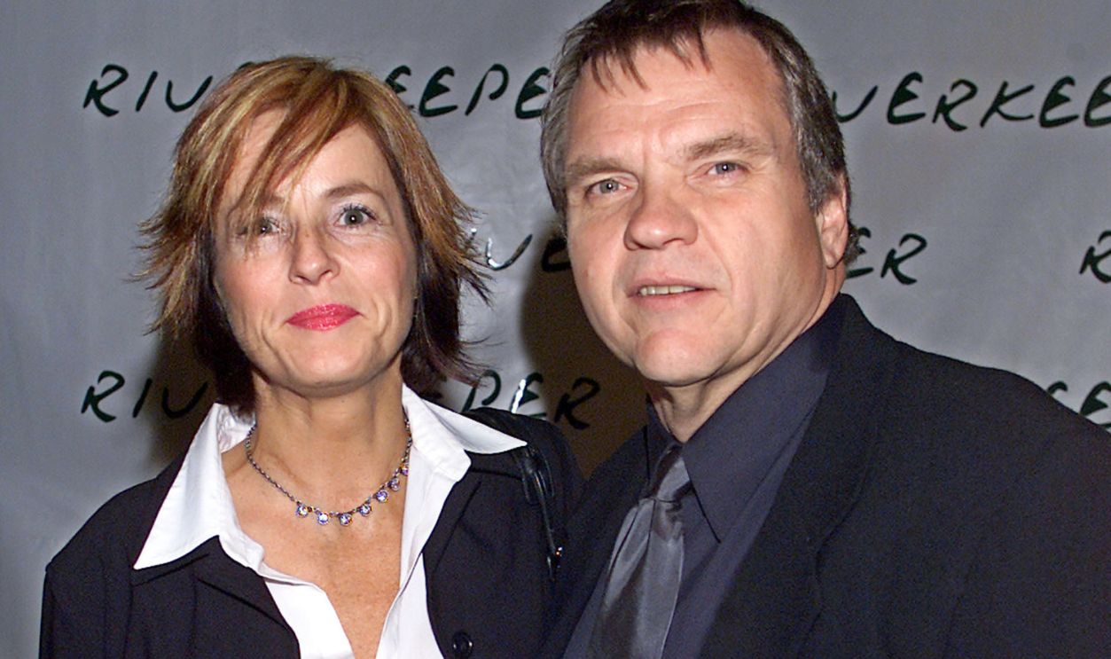 404357 04: Singer Meatloaf (R) and Deborah Gillespie attend the Riverkeeper dinner April 22, 2002 at Pier 60 of the Chelsea Piers in New York City.