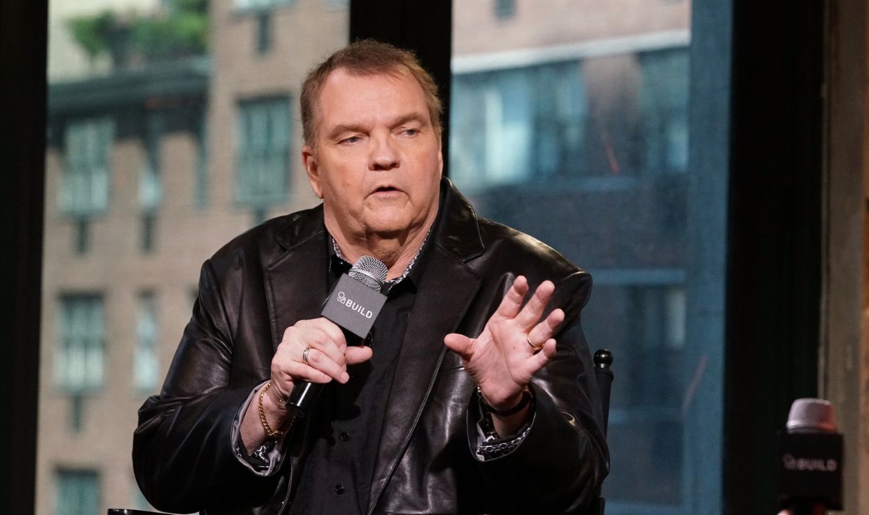 NEW YORK, NY - SEPTEMBER 12: Singer Meat Loaf attends The BUILD series at AOL HQ on September 12, 2016 in New York City. 