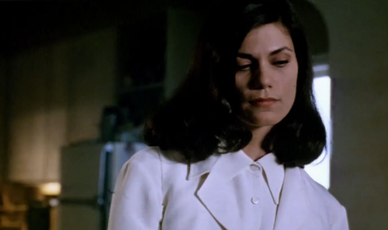 Screenshot from The Last Seduction (1994)