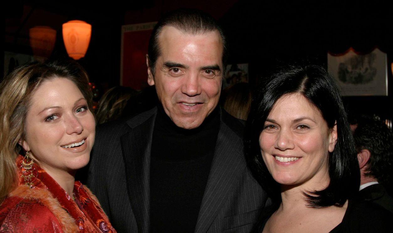 (L-R) Gianna Ranaudo, Chazz Palminteri and Linda Fiorentino attend Entertainment Weekly Hosts the 11th Annual Academy Awards Viewing Party at Elaine's at Elaine's on February 27, 2005 in New York City. 