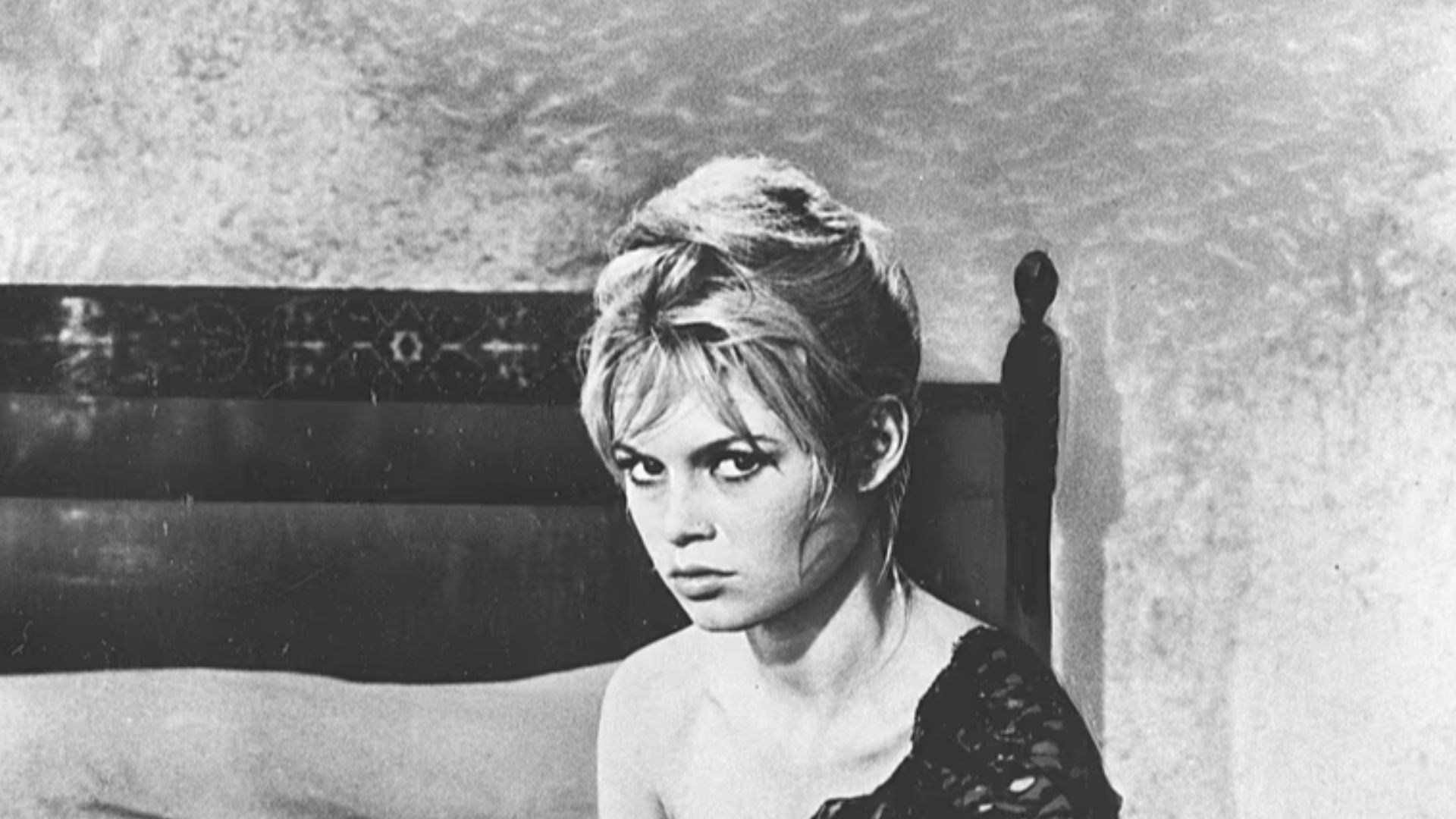 File:Brigitte Bardot - The Sacramento Union (1958).png