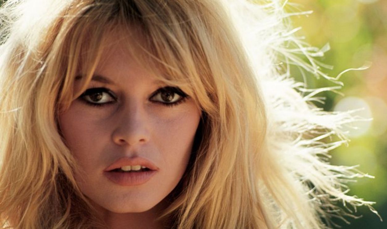 Brigitte Bardot - Intro