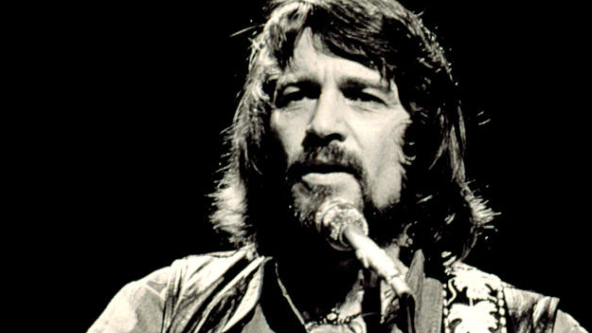 File:Waylon Jennings in 1976.jpg