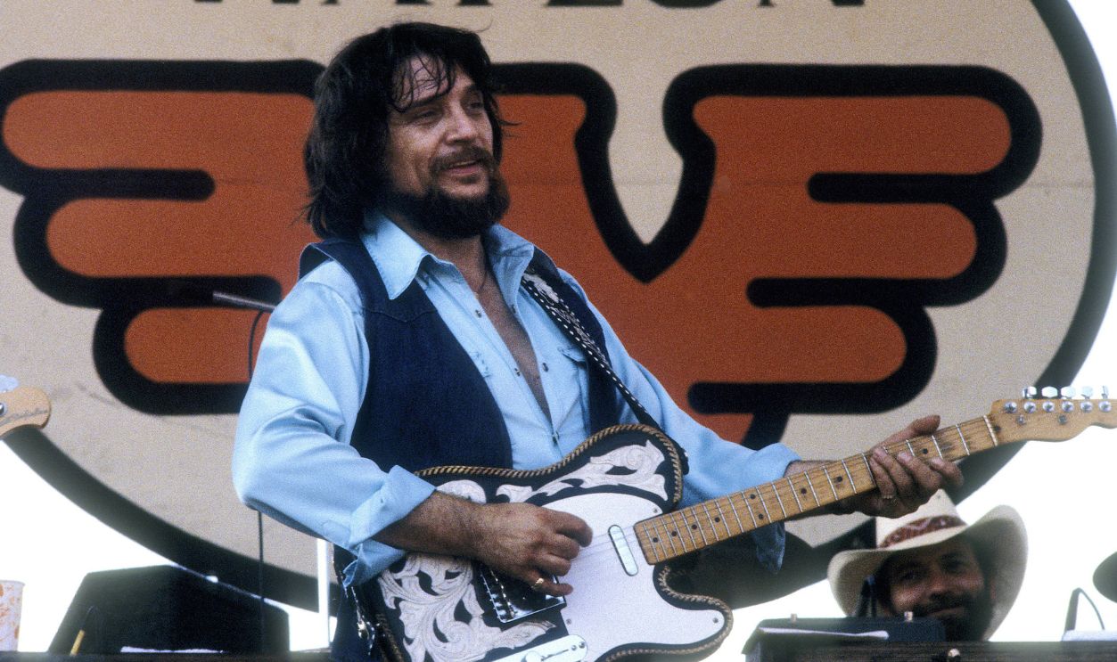 Gettyimages - 134476656, Waylon Jennings Live SAN JOSE, CA - JULY 26: Waylon Jennings performs with 'Willie Nelson' at the Spartan Stadium in San Jose, California on July 26, 1982.