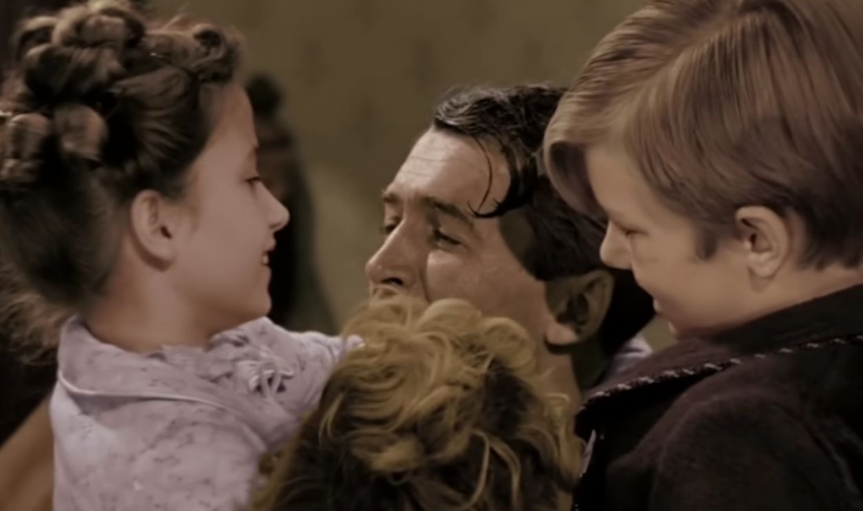 Screenshot from It’s a Wonderful Life (1946)