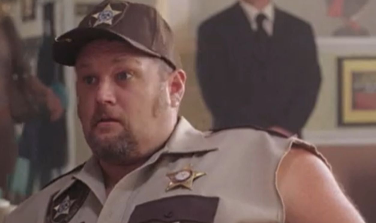 Screenshot from Witless Protection (2008)