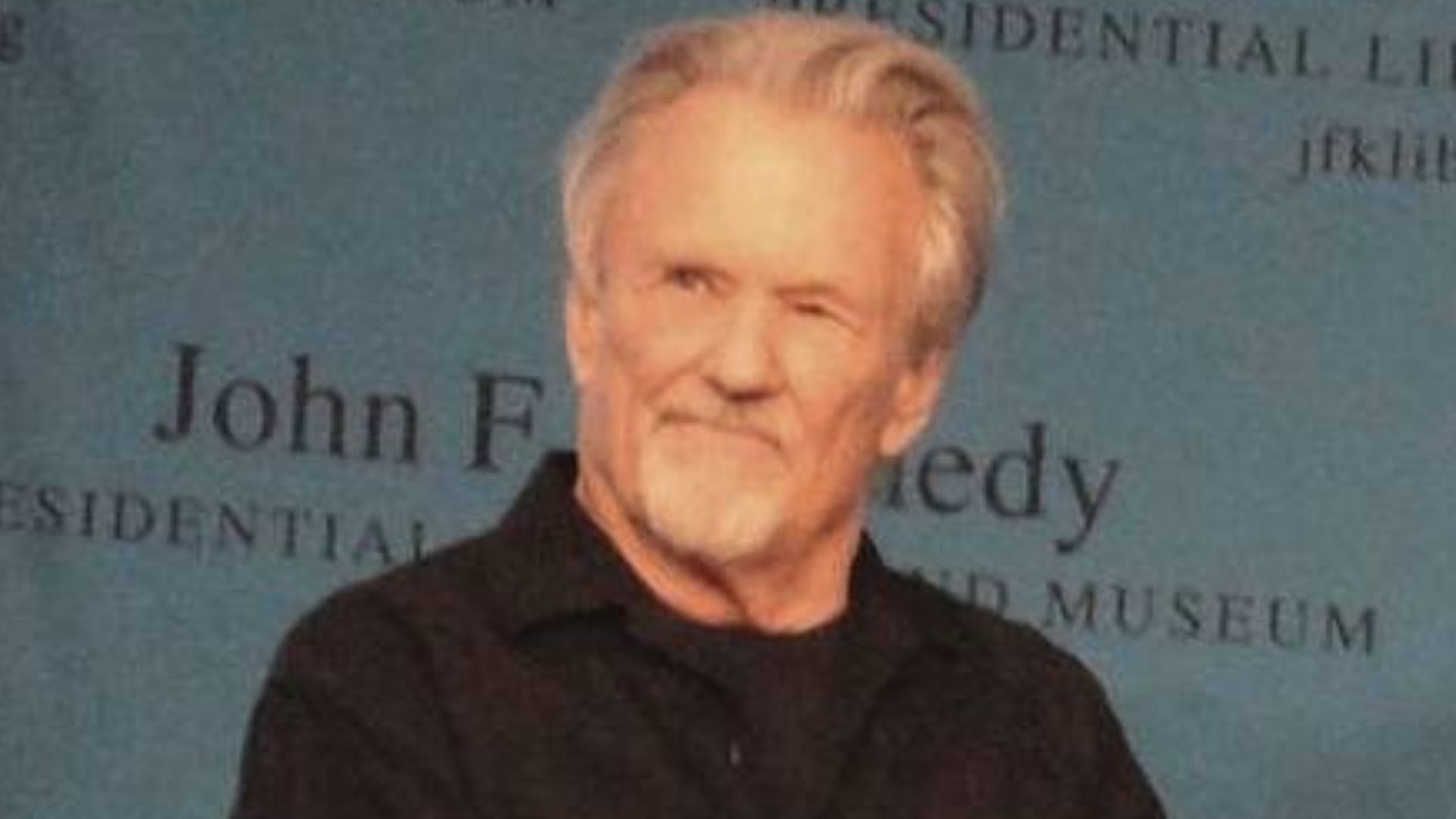 File:Kris Kristofferson, 2014.jpg