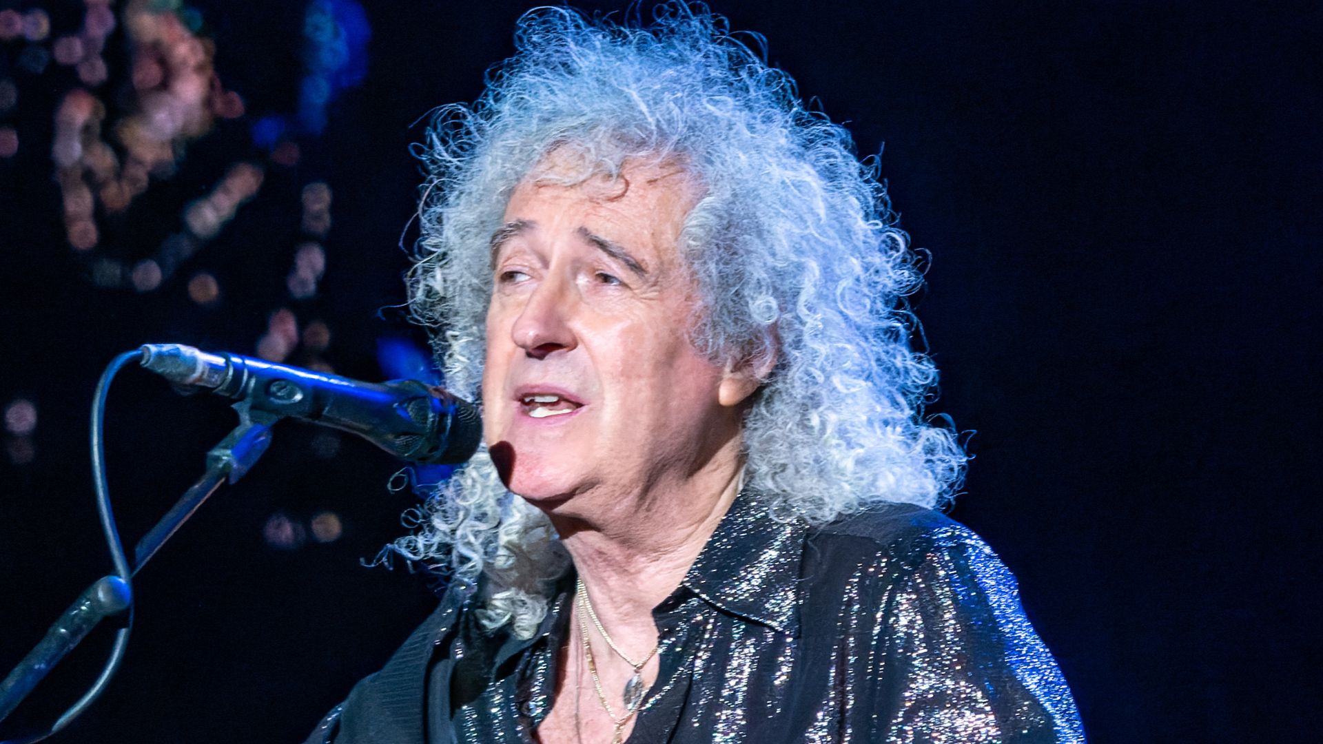 File:TaylorHawkTributeWemb030922 (208 copped).jpg