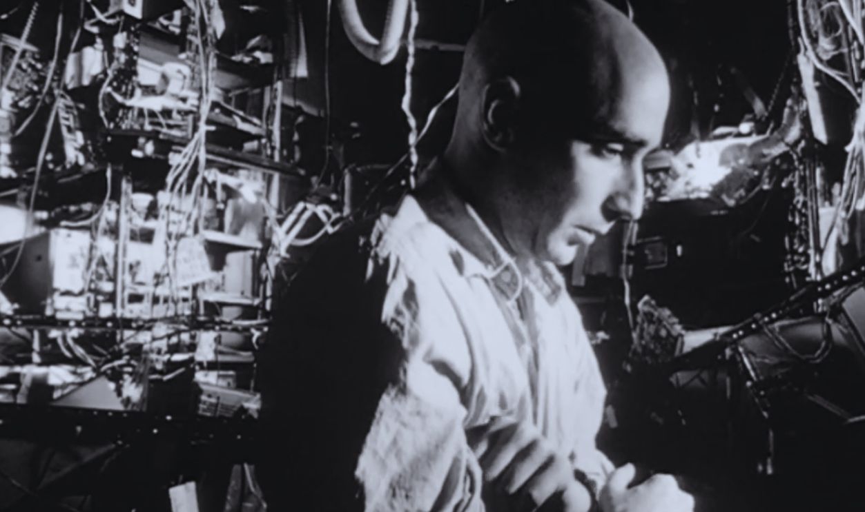 Screenshot from Pi (1998)