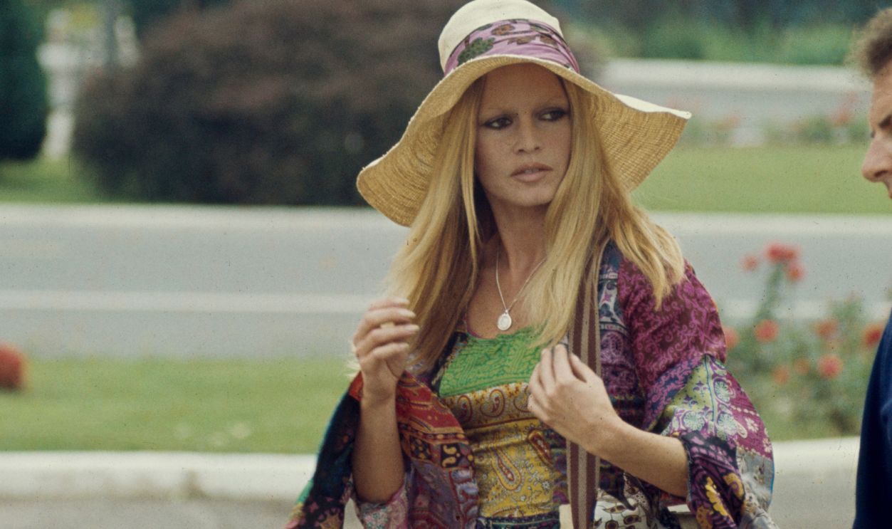 1188859622 Brigitte Bardot