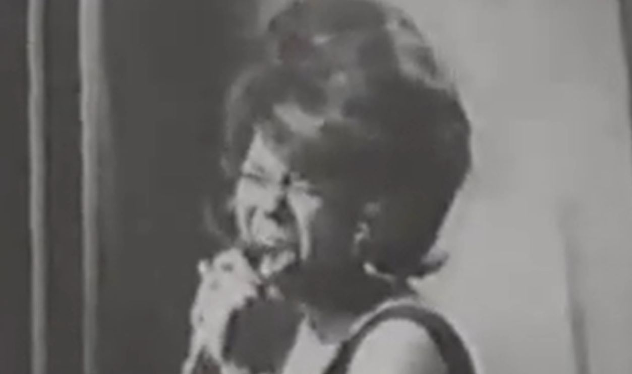 Screenshot from Bye Bye Baby, Mary Wells, Motown (1960)