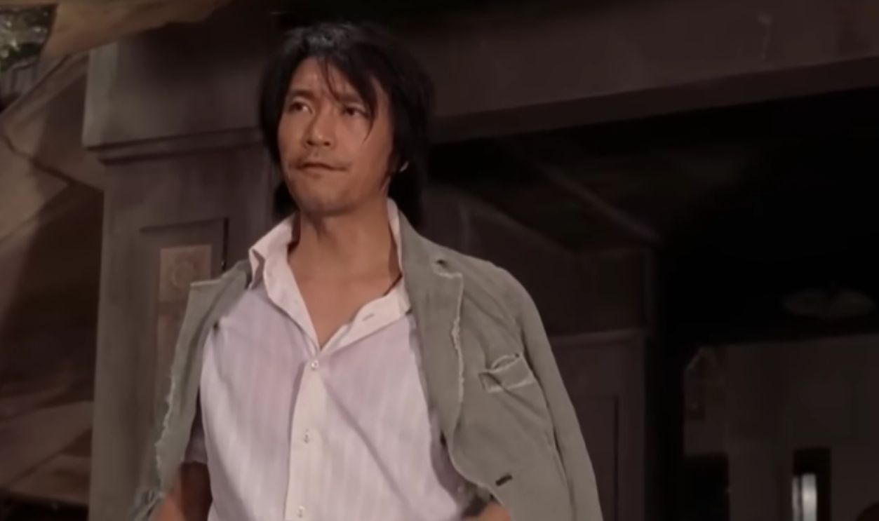 Screenshot from Kung Fu Hustle (2004) 